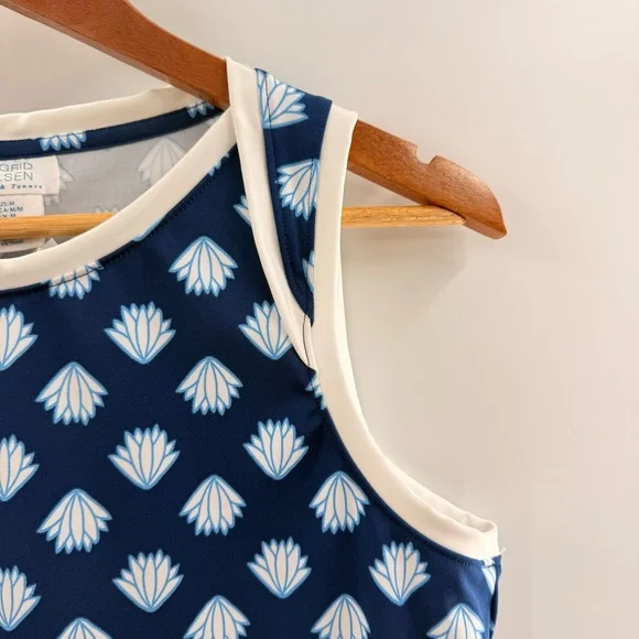 NWT Sigrid Olsen Golf & Tennis Sleeveless PerformanceWear Tank Too Size Medium - Picture 3 of 9